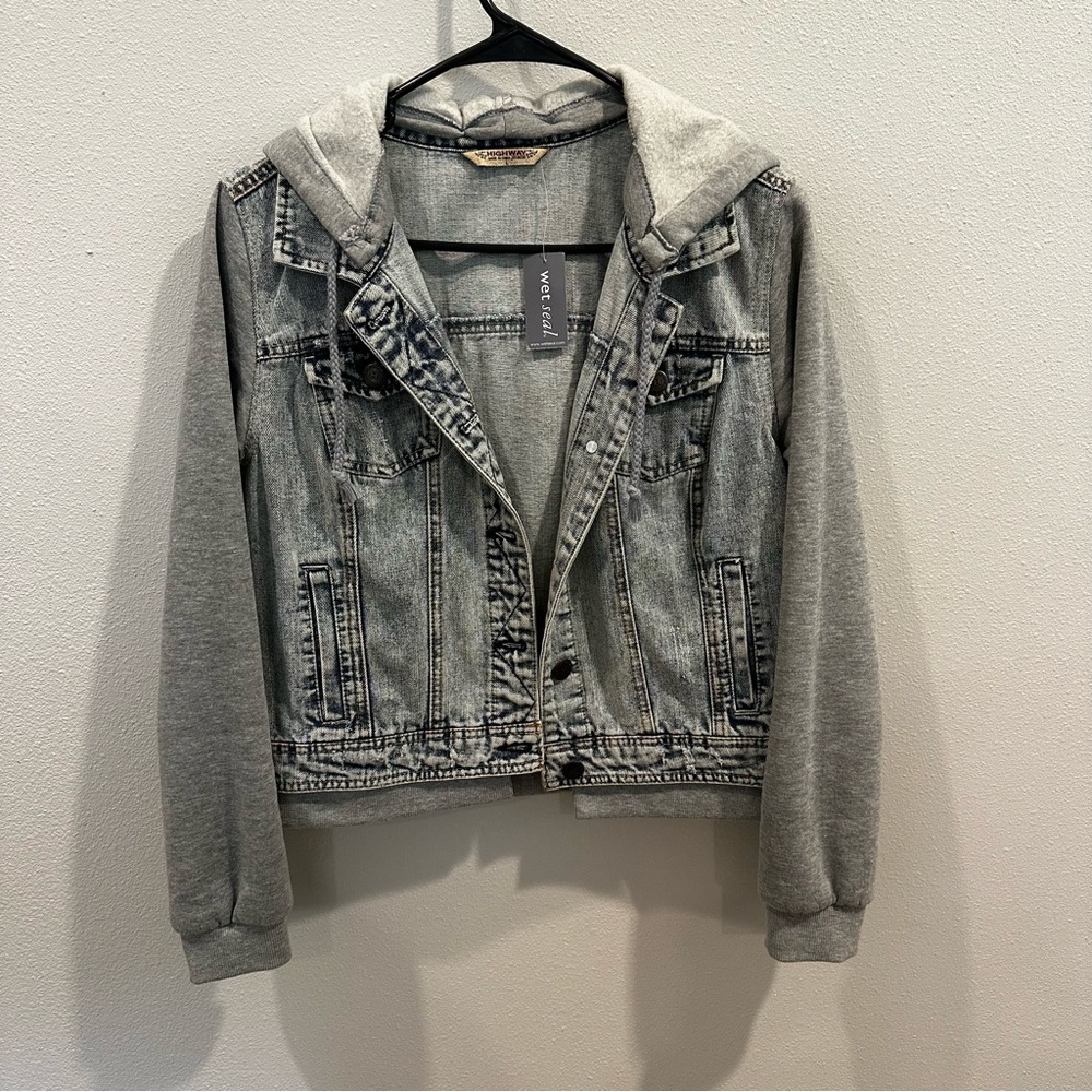Women’s Jean Jacket